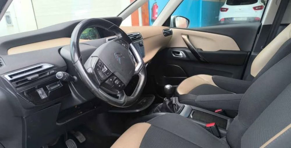 Citroën C4 Grand Picasso 7 Lugares – FULL EXTRAS – COMO NOVO – NACIONAL — photo 3