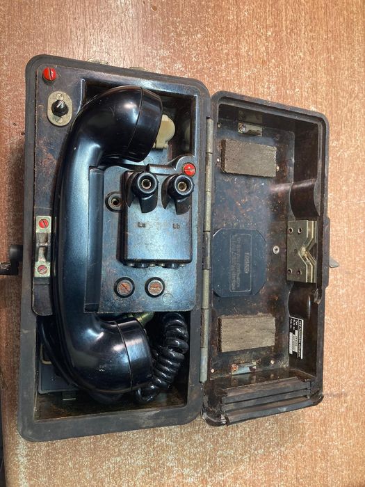 Wojskowy telefon przenosny Niemiecki