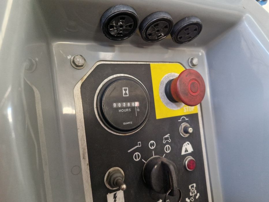 Braço elevador articulado Genie  Z-34/22N