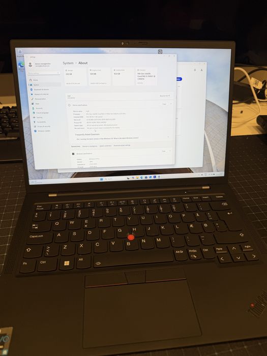 Lenovo ThinkPad X1 Carbon Gen 9 – i5-1145G7 / 16GB / 256GB SSD