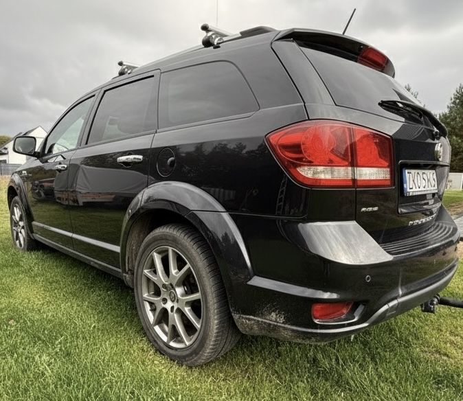 Fiat Freemont 2.0 JTD 170KM. Uszkodzony silnik, mozna utuchomic.