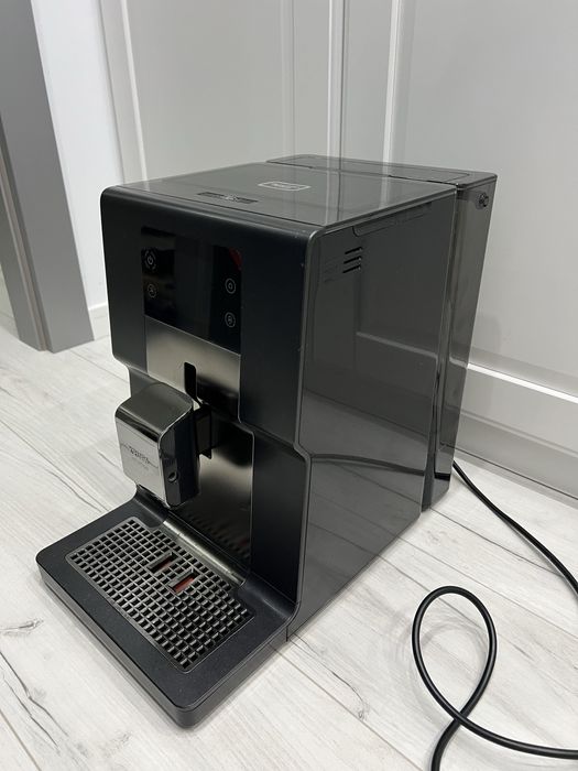 Ekspres Krups Intuition Prefece + bo EA875E