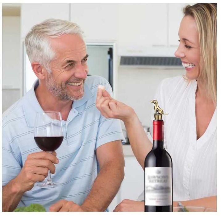 Zatyczka/korek do wina wzór pies, kolor brązu