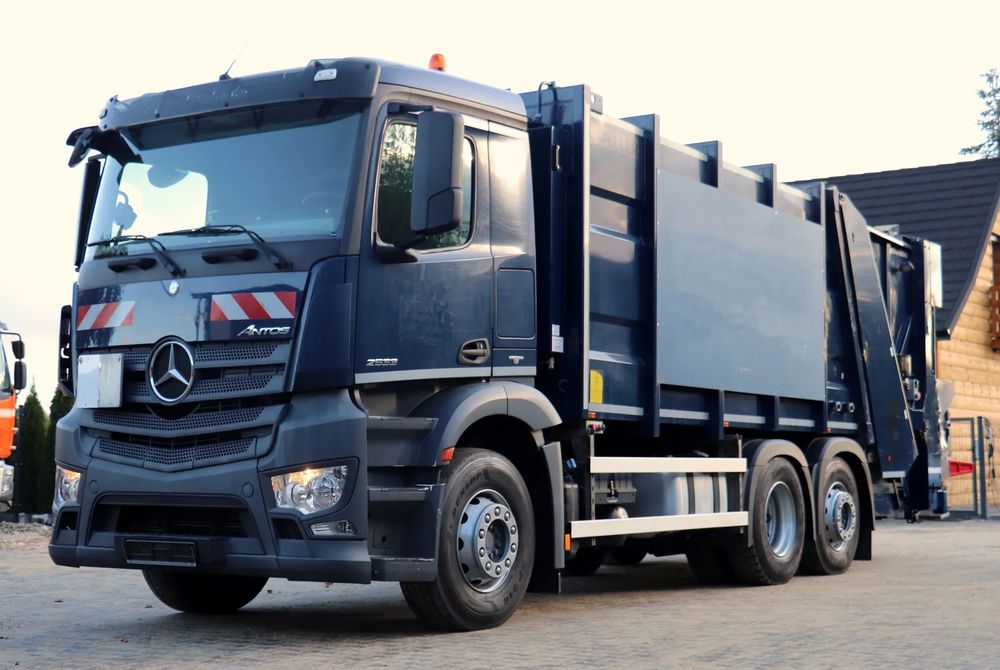 Mercedes-Benz ANTOS  ANTOS 2533 / Zabudowa, wrzut ZOELLER / Euro 6 / 4 osoby / Kamery