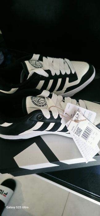 Sapatilha adidas novas