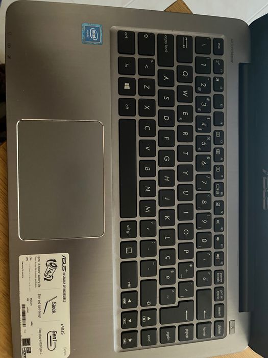 PC ASUS óptimo estado