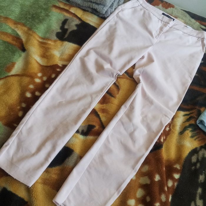Spodnie Zara w rozmiarze 42