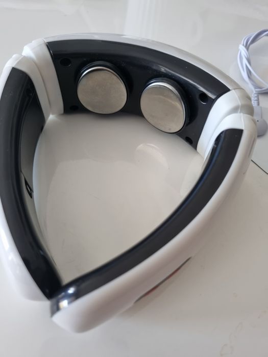 Masażer szyi elektrostymulujący