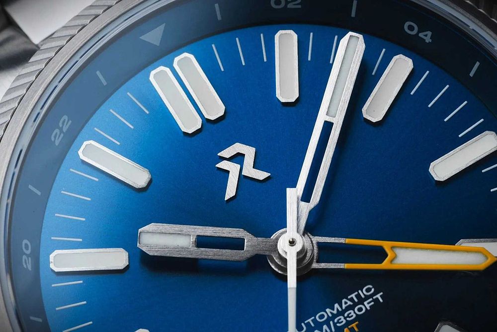 zegarek RZE: Fortitude GMT-S - Sapphire Sunburst