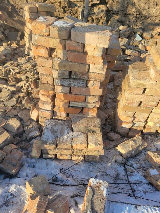 Продам червоний кирпич б/у