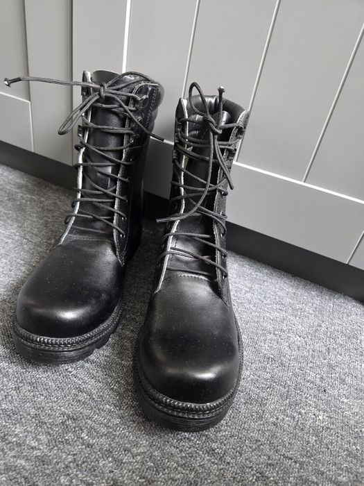 Buty skórkowe za kostkę  taktyczne czarne r. 40