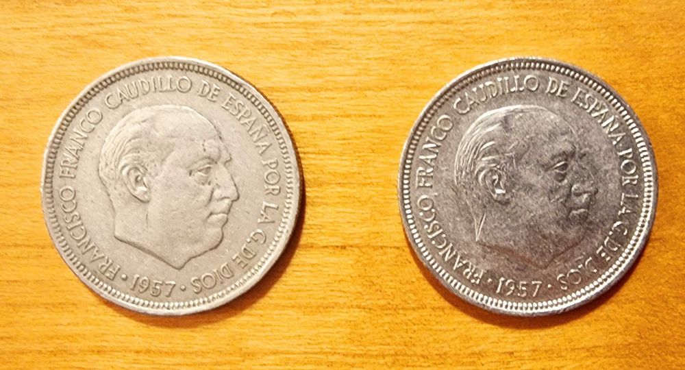 Francisco Franco - moedas antigas 5 pesetas 1957 (*72 e *75)