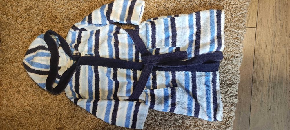 Szlafrok r 116 chłopięcy ubranie chłopięce