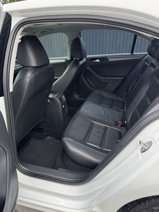 Volkswagen jetta 2015 года