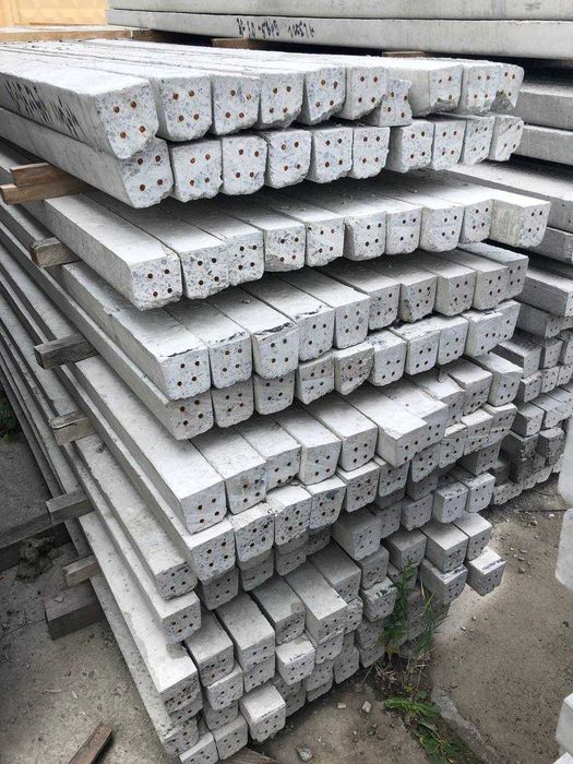 залізобетонні стовпи