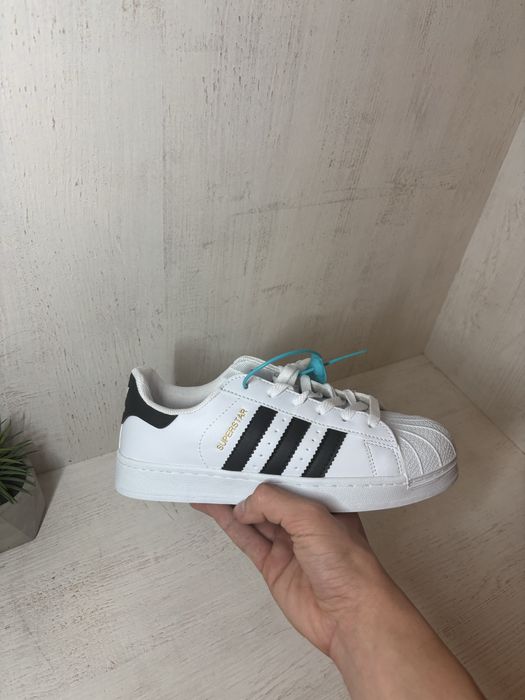 Adidas superstar