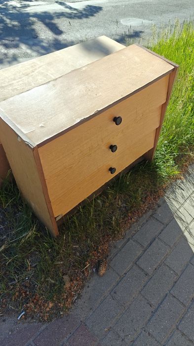 2 szafki za darmo oddam