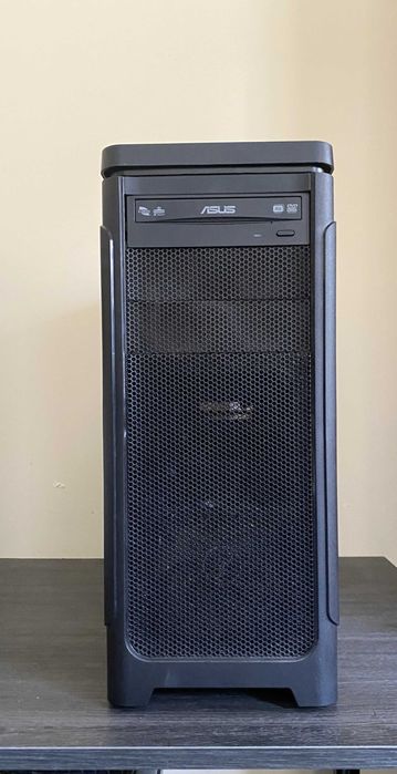 Gaming-capable desktop computer446616888075233283