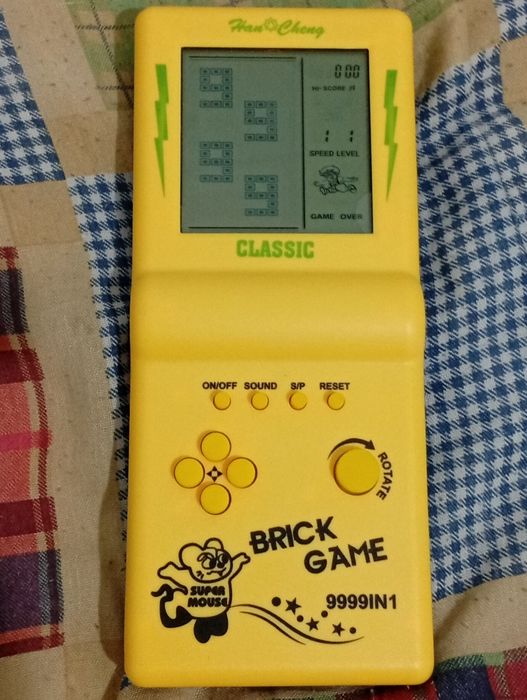 Consola Tetris Brick Game bem funcional