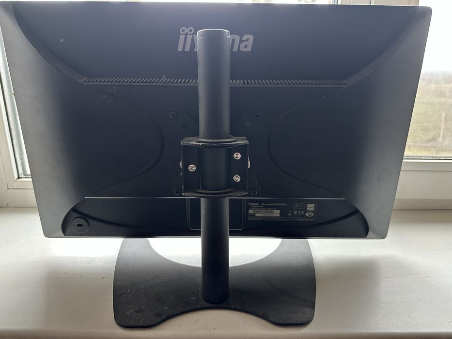 Монитор Iiyama ProLite E2282HS