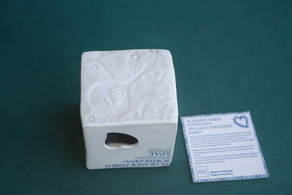 Cubo loiça biscuit "Grande Família Portuguesa