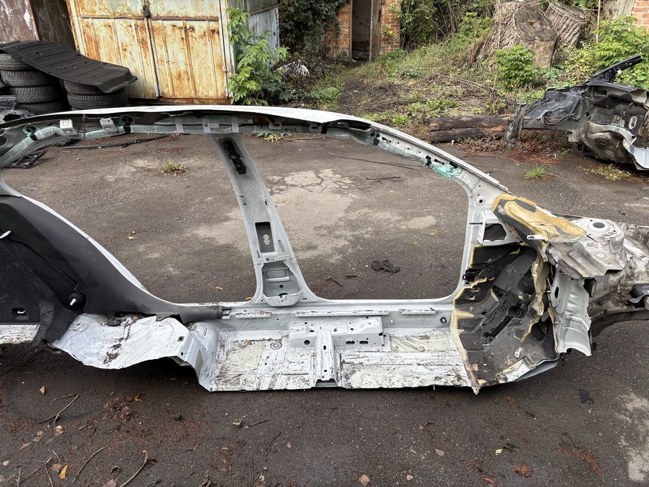 Ліва передня частина кузова Skoda Octavia A7 (FL) Шкода ліфт бек