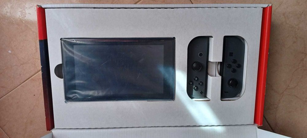 Consola Nintendo Switch em excelente estado