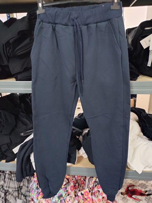 Calça fato treino 5,50 Euros.                Só para REVENDA/por