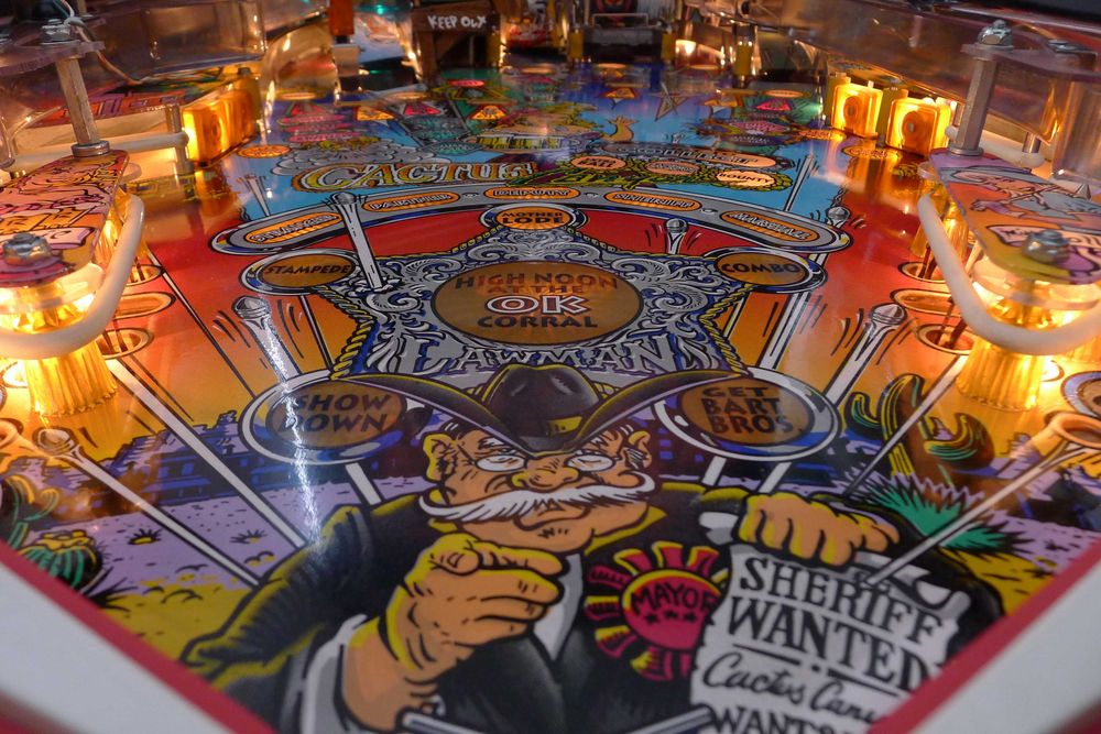 Bally Williams Cactus Canyon pinball 100% original. Very low games count.