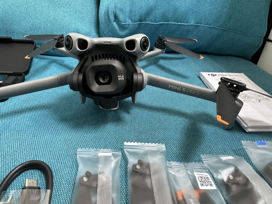 DJI Mini 5 Pro Fly More Combo RC2