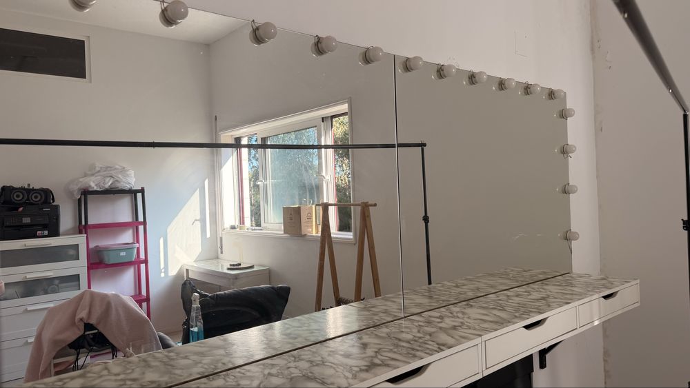 Prateleiras + Espelho