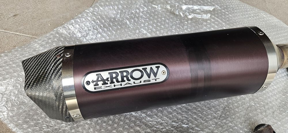 Ponteira de Escape Arrow com DB Killer