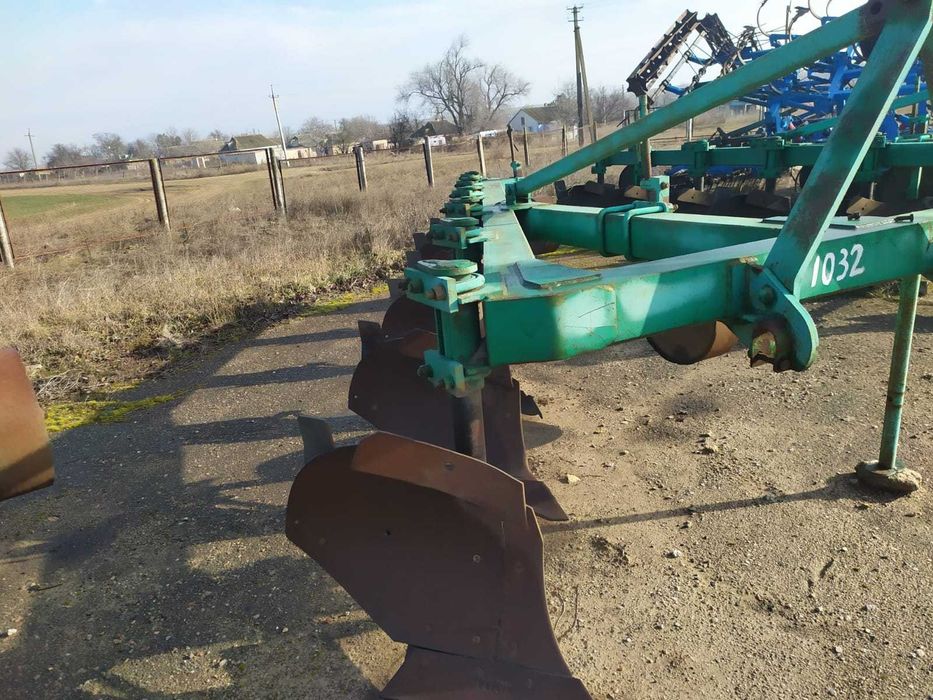 Плуг навісний ПЛН6-35к