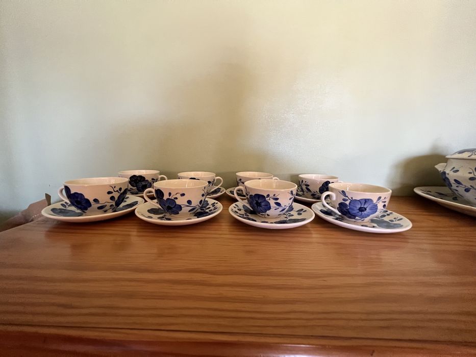 Conjunto de chá+terrina da loiça de Sacavém