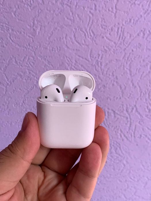 Airpods в гарному стані