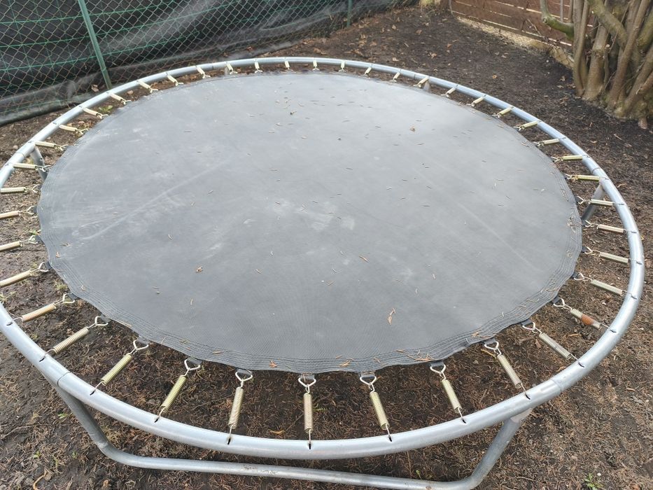 Trampolina ogrodowa