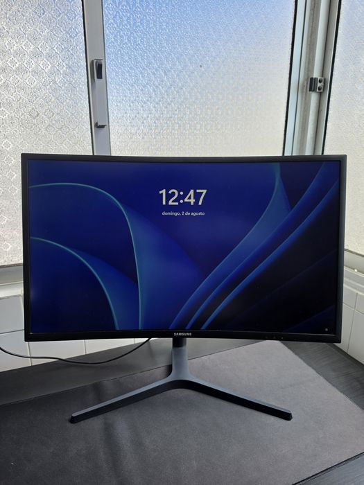 Monitor Curvo Samsung 27" 144Hz