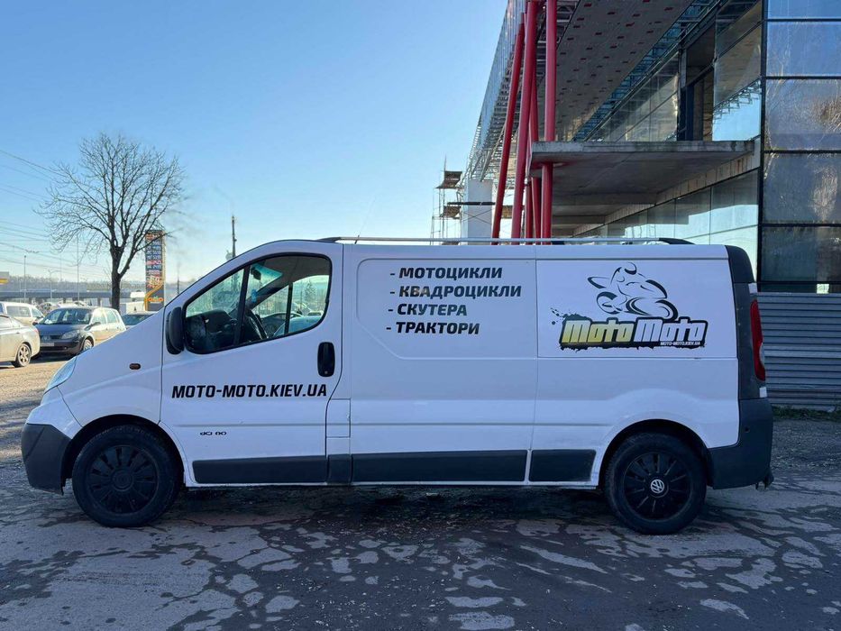Вантажний бус Opel Vivaro 2009 Довга база