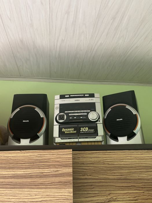 Philips FW-C115, музичний центр