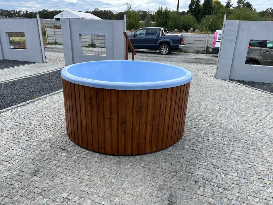Niecka Balia Bania Ruska Jacuzzi Basen Zbiornik na wodę Wanna