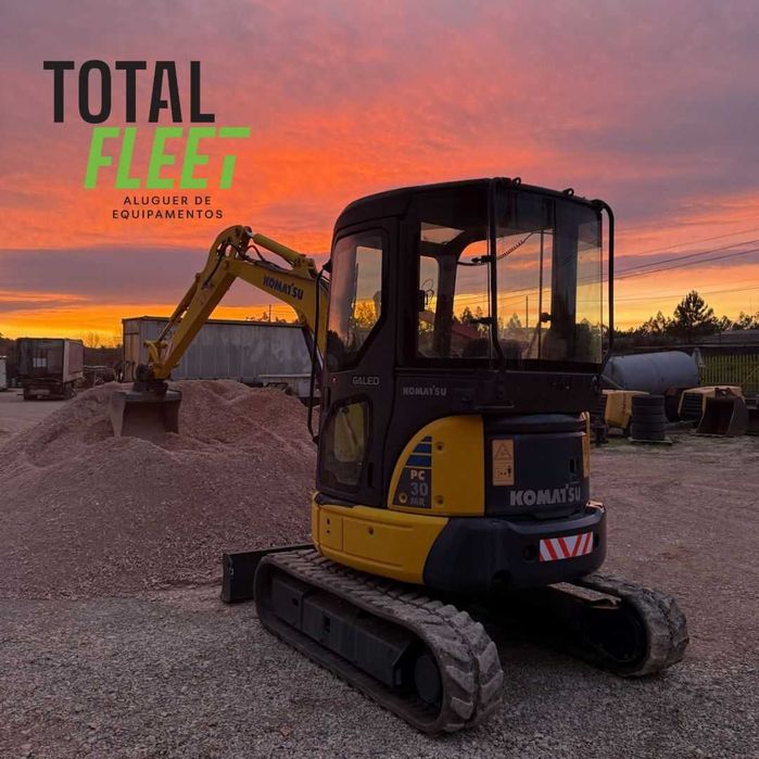 ESCAVADORAS GIRATÓRIAS ALUGUER