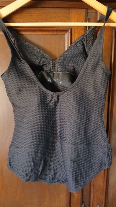 Fato de banho de hidroginastica tamanho 40. Usado uma vez