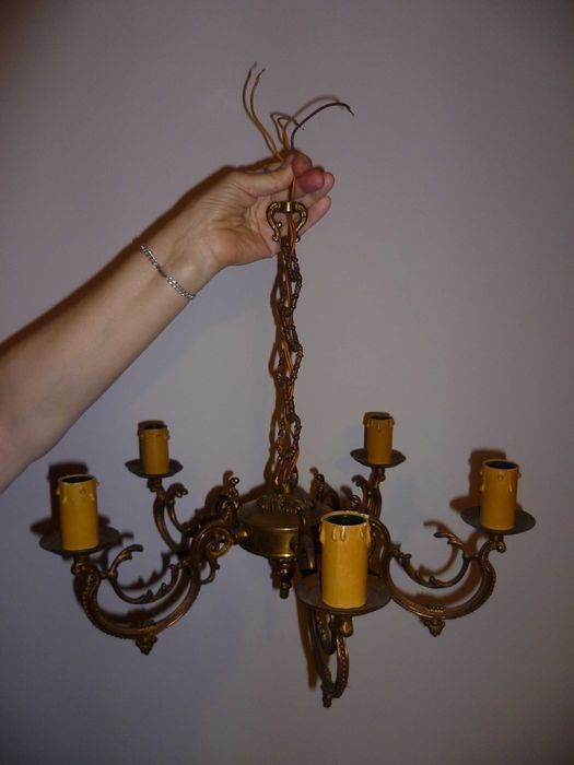 Żyrandol mosiężny