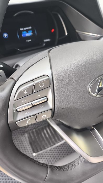 Hyundai ionic 38кВт premium