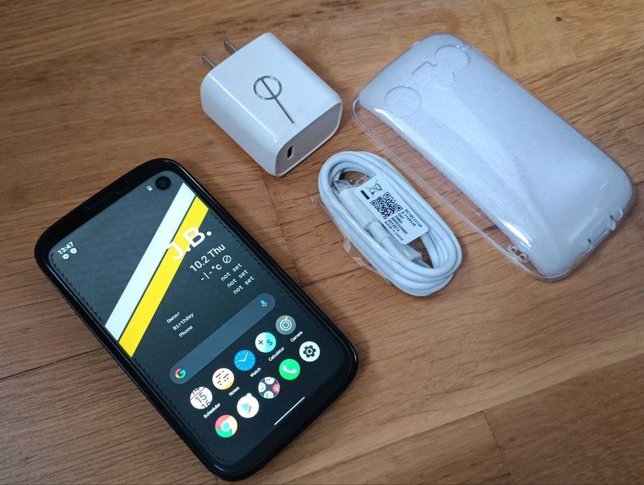 Balmuda Phone 4.9" IPS 6/128Gb SD765 48Mp 1sim 2500 мАг NFC Japan Global