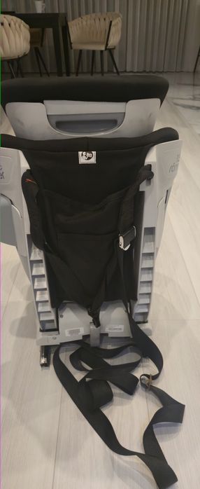 Fotelik dla dziecka Britax Romer AdvansaFix III SICT BR COSMO Black