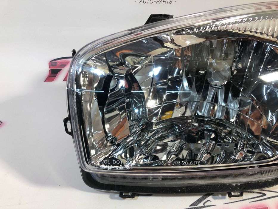 Farol Frente Otica TOYOTA RAV 4 ESQUERDO TYC