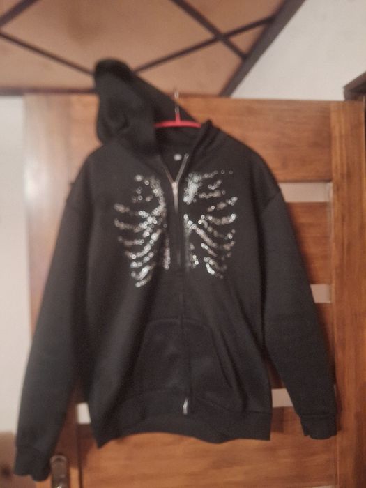Bluza damska/meska rozm.M z kapturem.