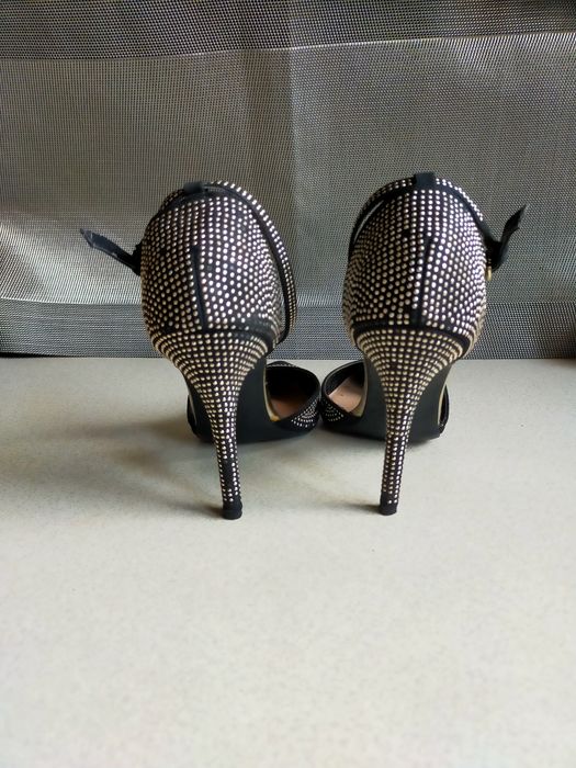 Szpilki czółenka Graceland 39