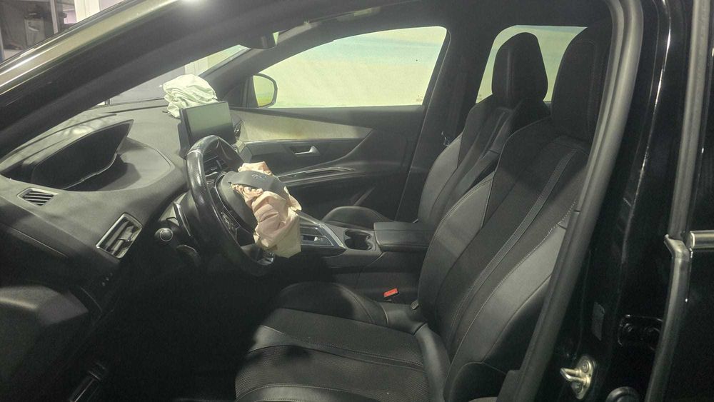 Peugeot 3008 1.6 Hybrid - Salvado